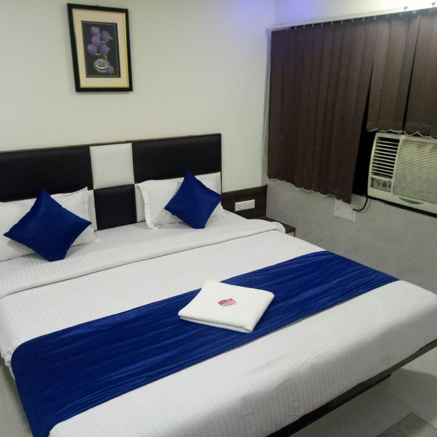 Hotel Lake Palace Ahmadabad Zewnętrze zdjęcie